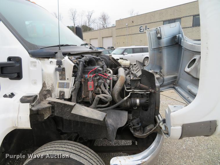 image for item DG3836 2007 GMC C5500 rollback truck