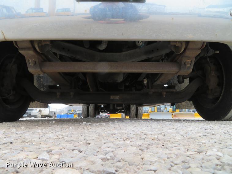 image for item DG3836 2007 GMC C5500 rollback truck