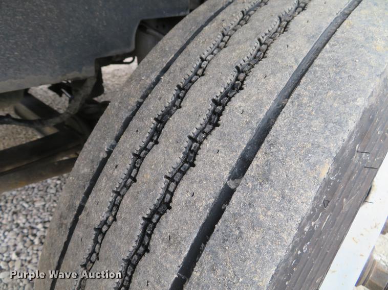 image for item DG3836 2007 GMC C5500 rollback truck