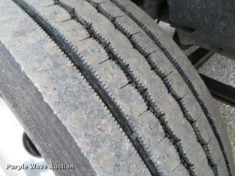 image for item DG3836 2007 GMC C5500 rollback truck