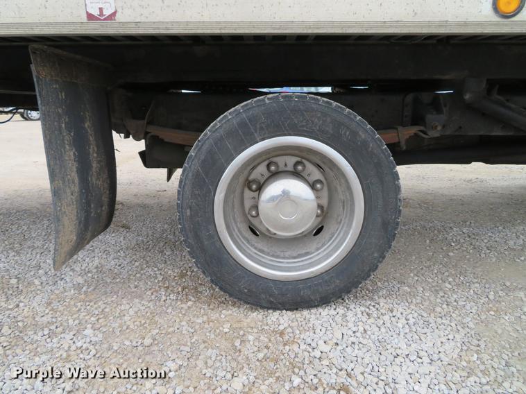 image for item DG3836 2007 GMC C5500 rollback truck