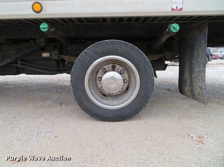 image for item DG3836 2007 GMC C5500 rollback truck