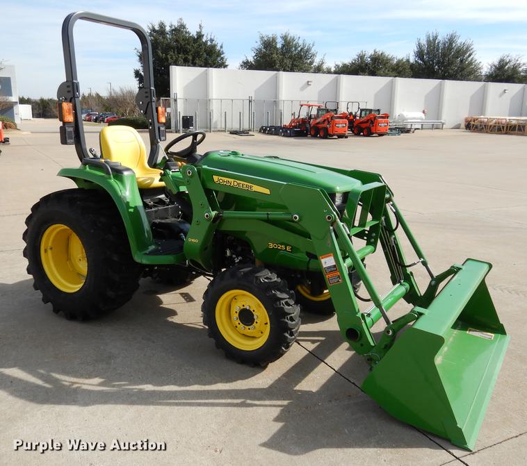 image for item DK9830 2017 John Deere 3025E MFWD tractor