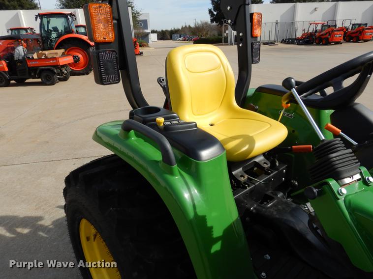 image for item DK9830 2017 John Deere 3025E MFWD tractor