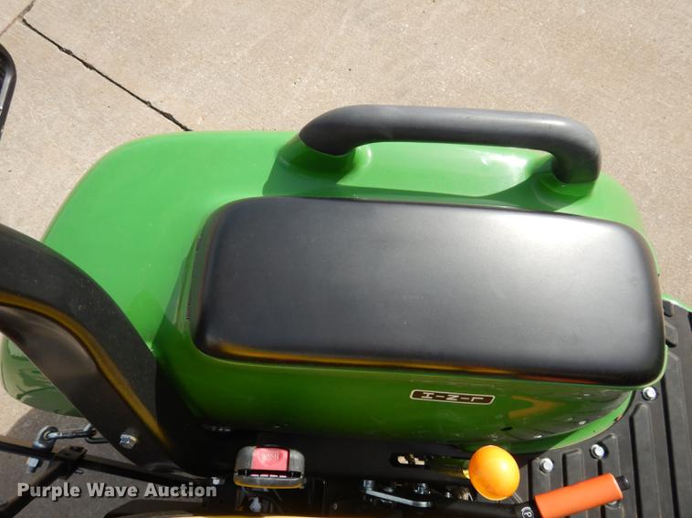 image for item DK9830 2017 John Deere 3025E MFWD tractor