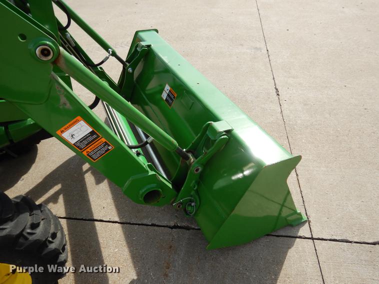 image for item DK9830 2017 John Deere 3025E MFWD tractor