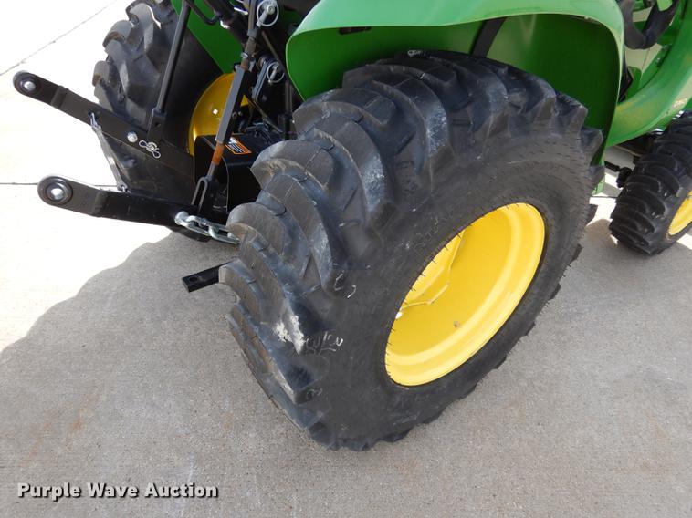 image for item DK9830 2017 John Deere 3025E MFWD tractor