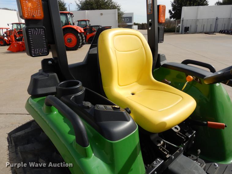 image for item DK9831 2018 John Deere 3025E MFWD tractor