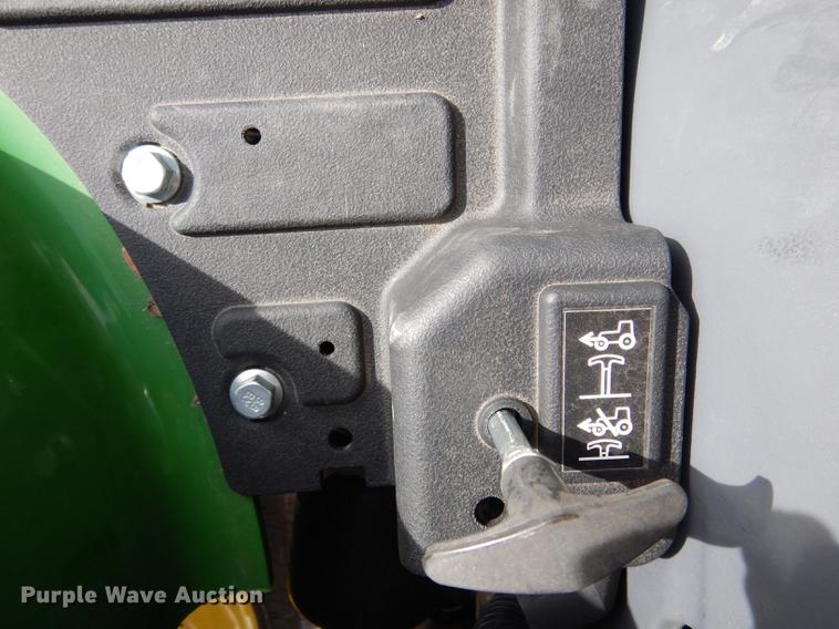 image for item DK9831 2018 John Deere 3025E MFWD tractor