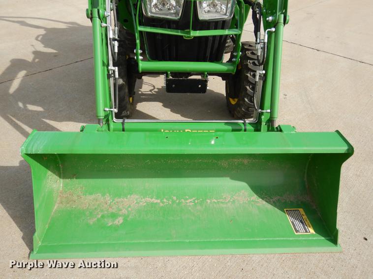 image for item DK9831 2018 John Deere 3025E MFWD tractor