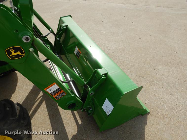 image for item DK9831 2018 John Deere 3025E MFWD tractor
