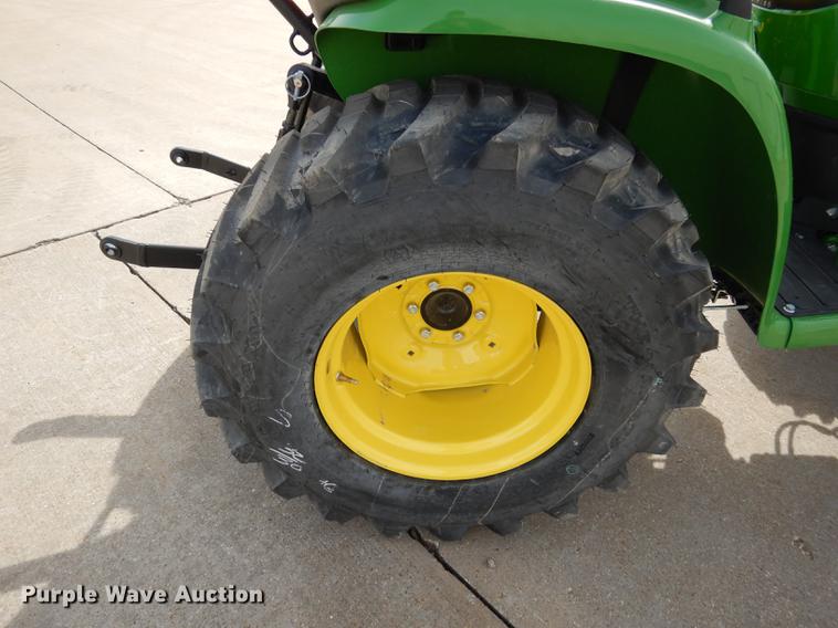 image for item DK9831 2018 John Deere 3025E MFWD tractor