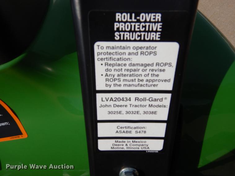 image for item DK9832 2017 John Deere 3025E MFWD tractor