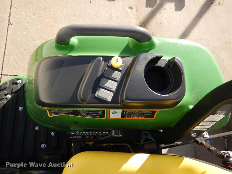 image for item DK9832 2017 John Deere 3025E MFWD tractor