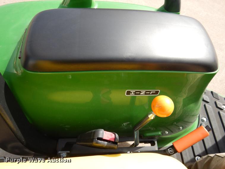 image for item DK9832 2017 John Deere 3025E MFWD tractor