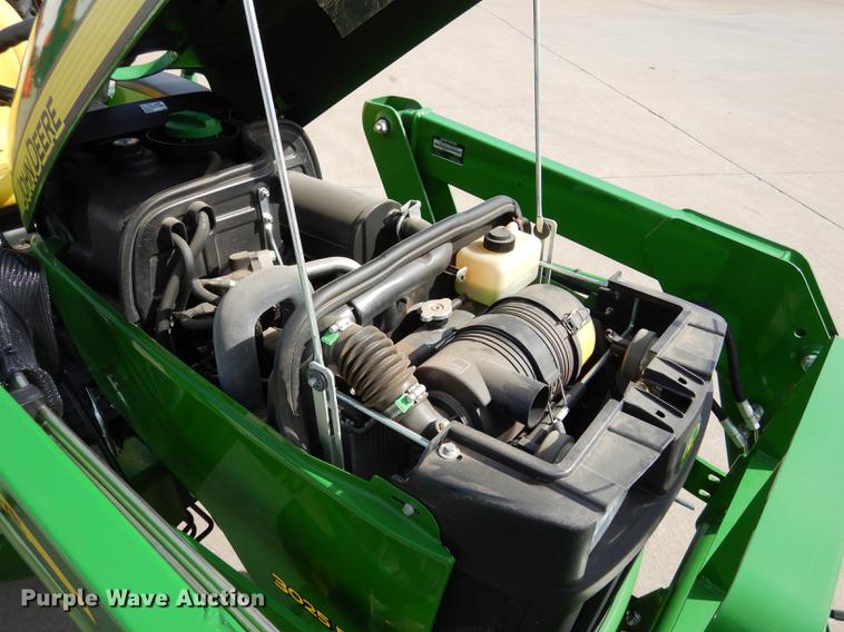 image for item DK9832 2017 John Deere 3025E MFWD tractor