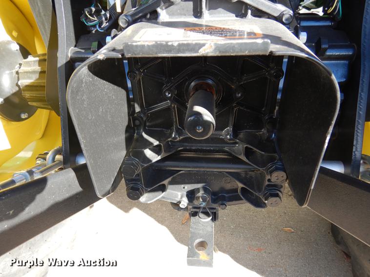 image for item DK9832 2017 John Deere 3025E MFWD tractor