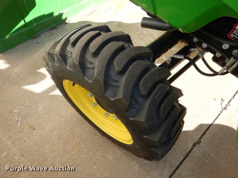 image for item DK9832 2017 John Deere 3025E MFWD tractor