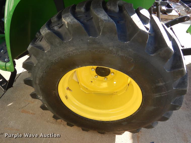 image for item DK9832 2017 John Deere 3025E MFWD tractor