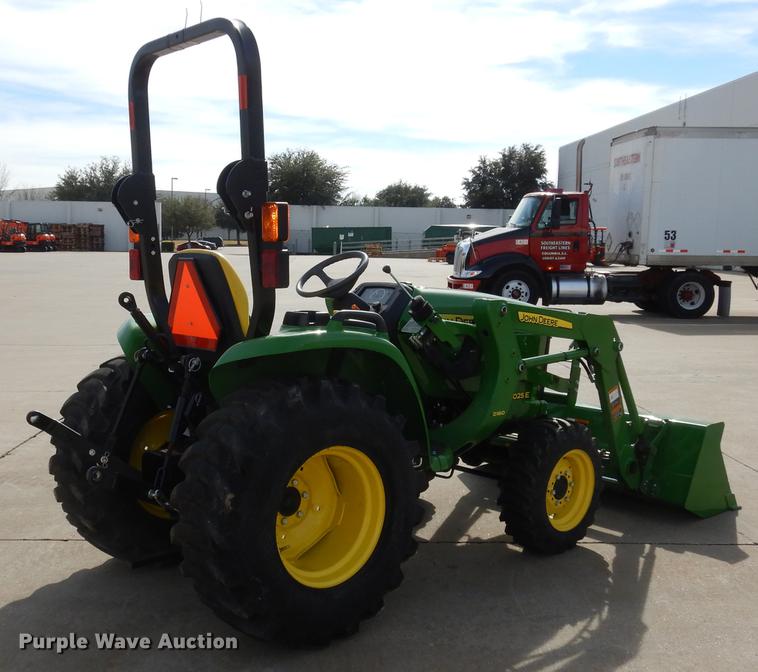 image for item DK9833 2017 John Deere 3025E MFWD tractor