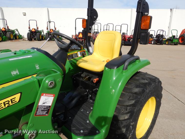 image for item DK9833 2017 John Deere 3025E MFWD tractor
