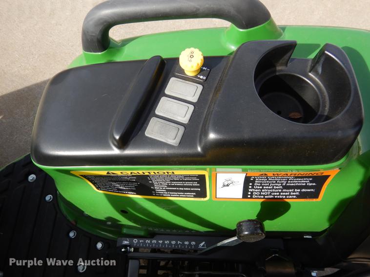 image for item DK9833 2017 John Deere 3025E MFWD tractor