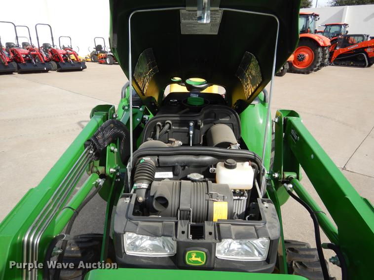 image for item DK9833 2017 John Deere 3025E MFWD tractor
