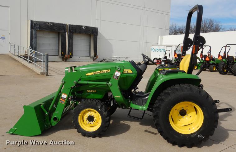 image for item DK9834 2017 John Deere 3025E MFWD tractor