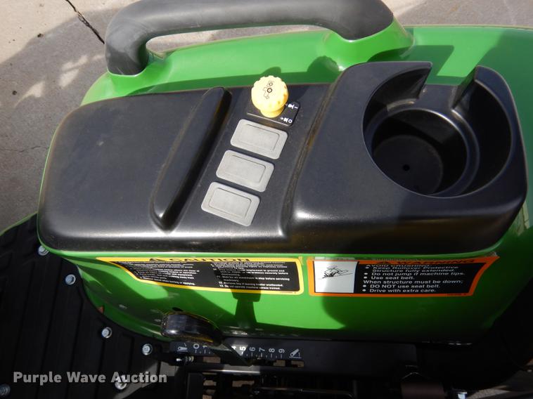 image for item DK9834 2017 John Deere 3025E MFWD tractor