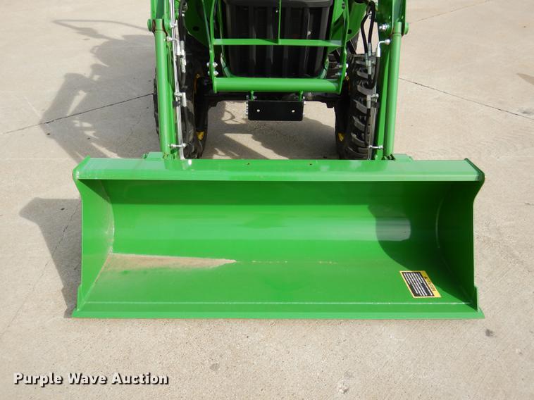 image for item DK9834 2017 John Deere 3025E MFWD tractor