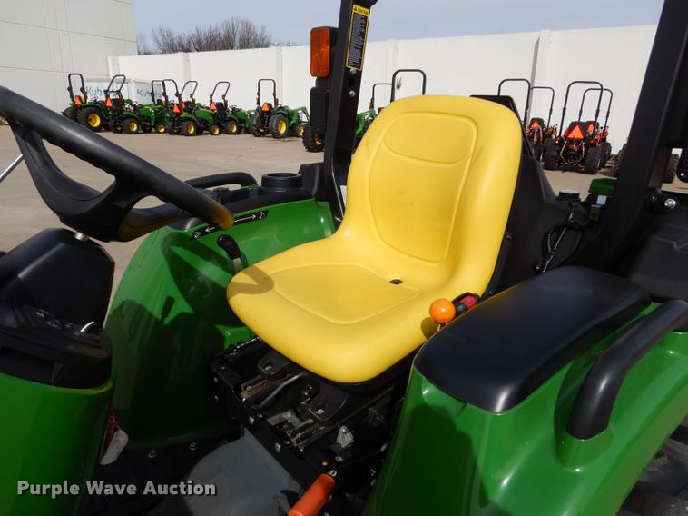 image for item DK9835 2018 John Deere 3025E MFWD tractor