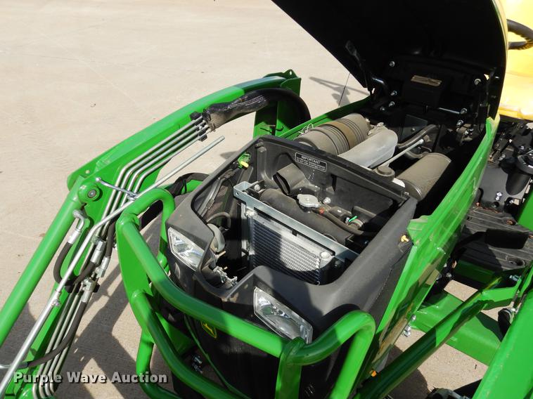 image for item DK9836 John Deere 1025R MFWD tractor