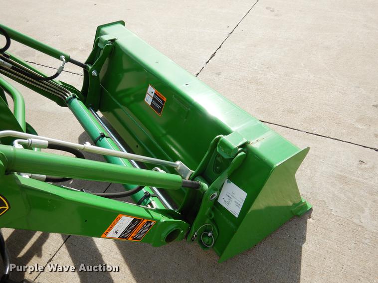 image for item DK9836 John Deere 1025R MFWD tractor