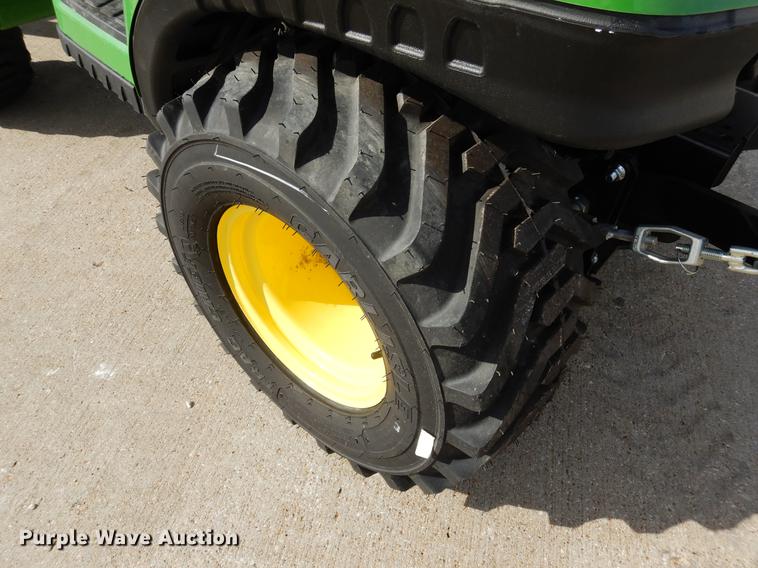 image for item DK9836 John Deere 1025R MFWD tractor