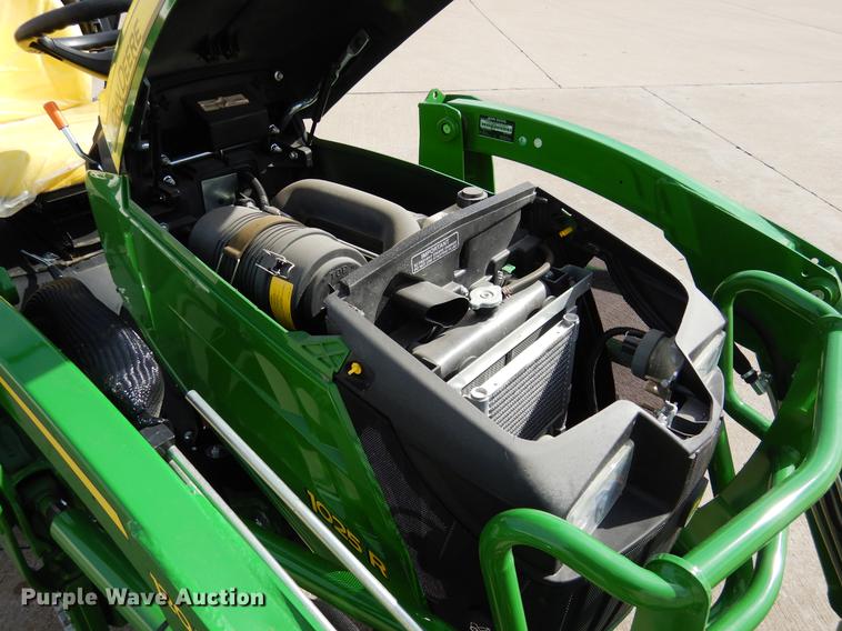 image for item DK9837 2017 John Deere 1025R MFWD tractor