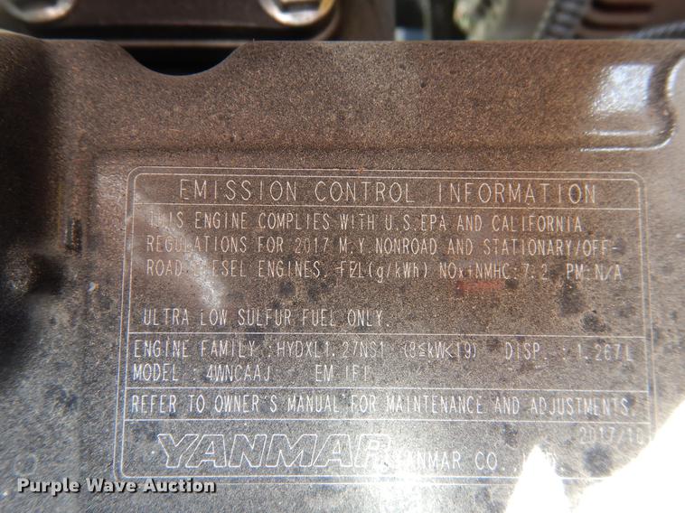 image for item DK9837 2017 John Deere 1025R MFWD tractor