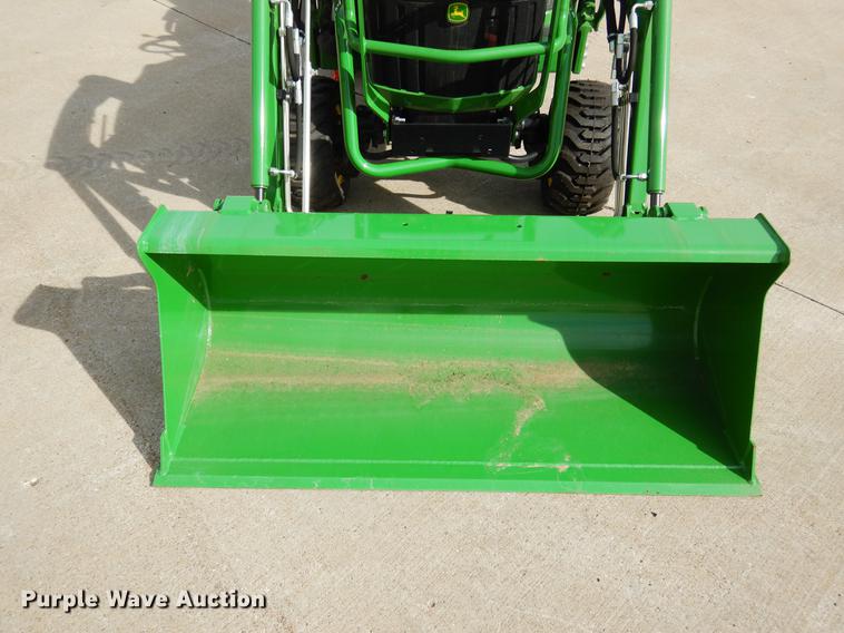 image for item DK9837 2017 John Deere 1025R MFWD tractor