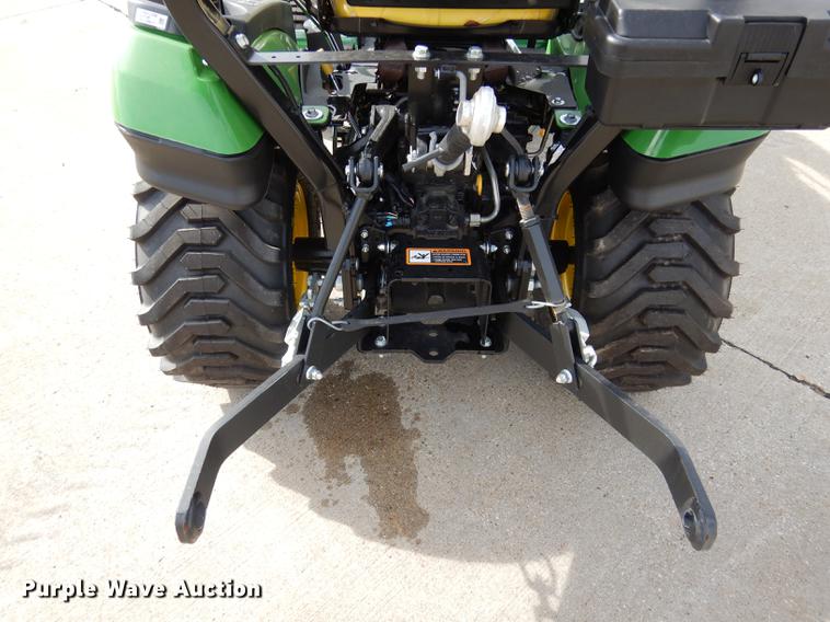 image for item DK9837 2017 John Deere 1025R MFWD tractor