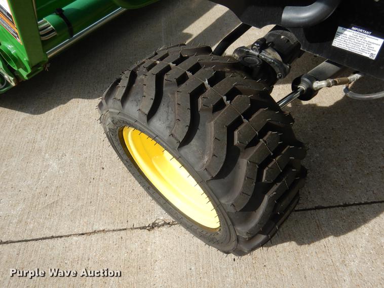 image for item DK9837 2017 John Deere 1025R MFWD tractor