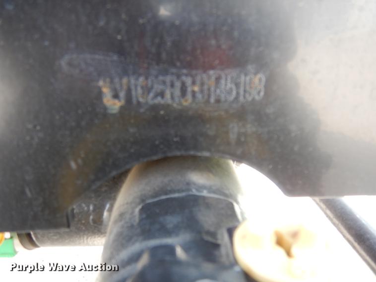 image for item DK9837 2017 John Deere 1025R MFWD tractor