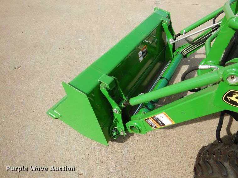 image for item DK9838 2017 John Deere 1025R MFWD tractor