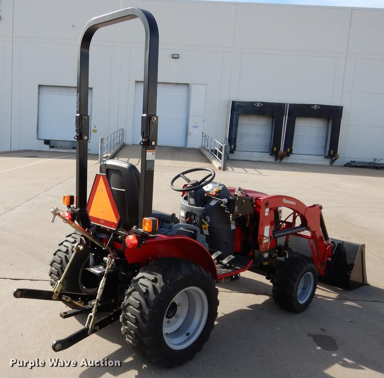 image for item DK9840 2017 Mahindra eMax 22S MFWD tractor