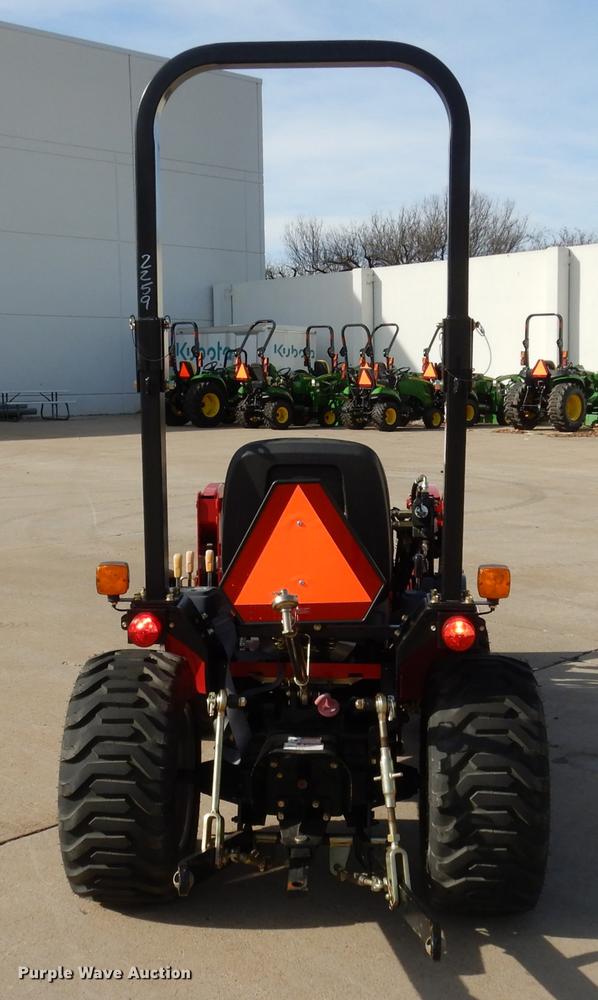 image for item DK9840 2017 Mahindra eMax 22S MFWD tractor