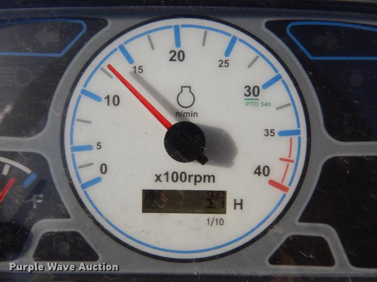 image for item DK9840 2017 Mahindra eMax 22S MFWD tractor