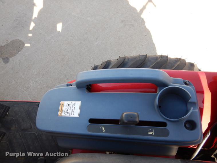 image for item DK9840 2017 Mahindra eMax 22S MFWD tractor