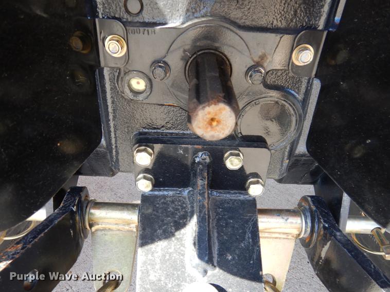 image for item DK9840 2017 Mahindra eMax 22S MFWD tractor