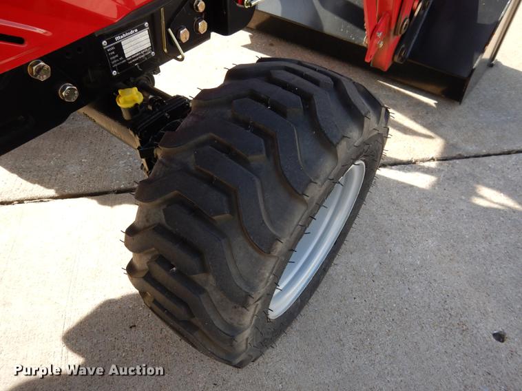 image for item DK9840 2017 Mahindra eMax 22S MFWD tractor