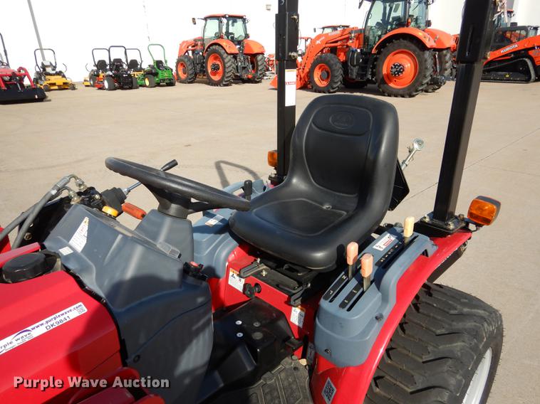 image for item DK9841 2017 Mahindra eMax 22S MFWD tractor