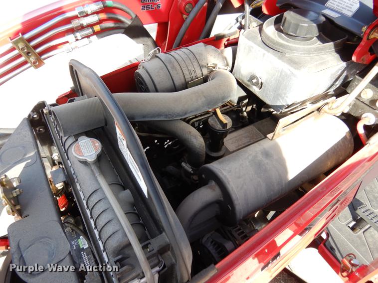 image for item DK9841 2017 Mahindra eMax 22S MFWD tractor