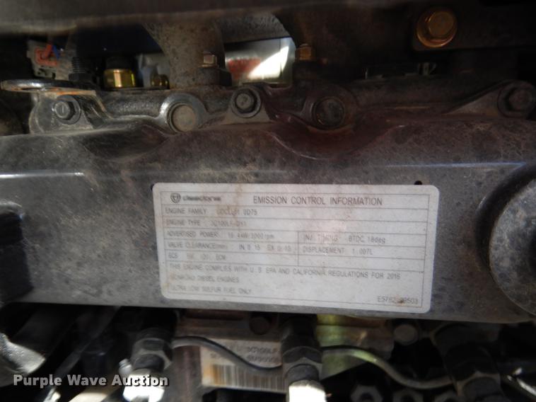 image for item DK9841 2017 Mahindra eMax 22S MFWD tractor